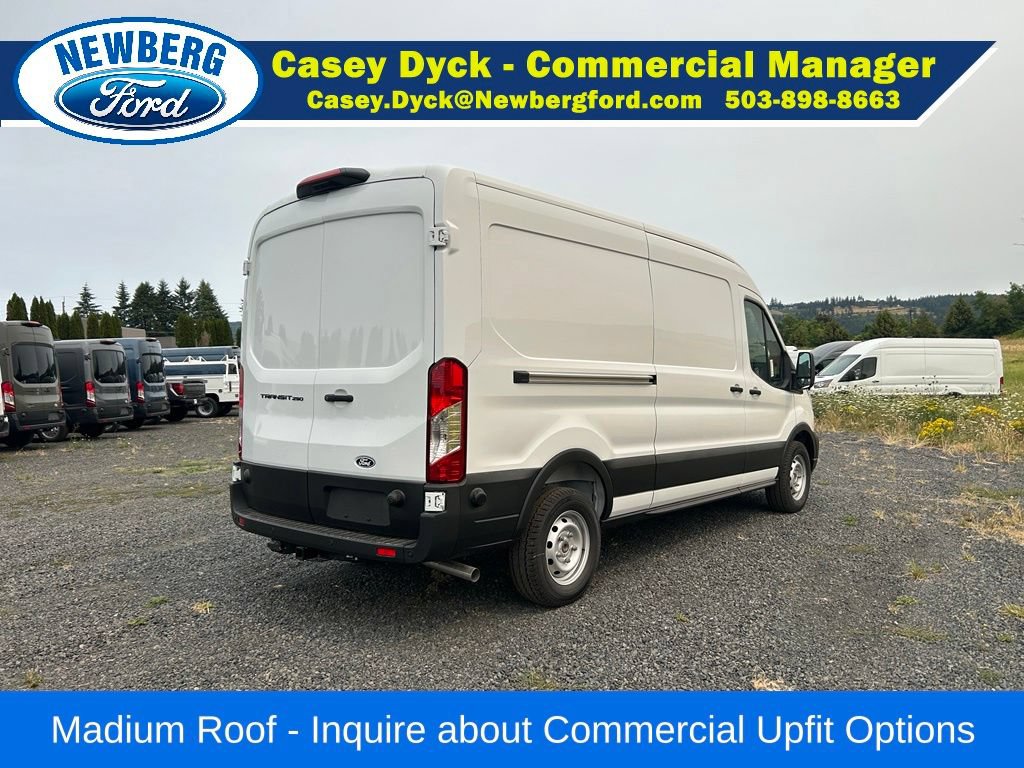 New 2026 Ford Transit 250 148 Medium Roof w/ Load Area Protection Package RWD image 6