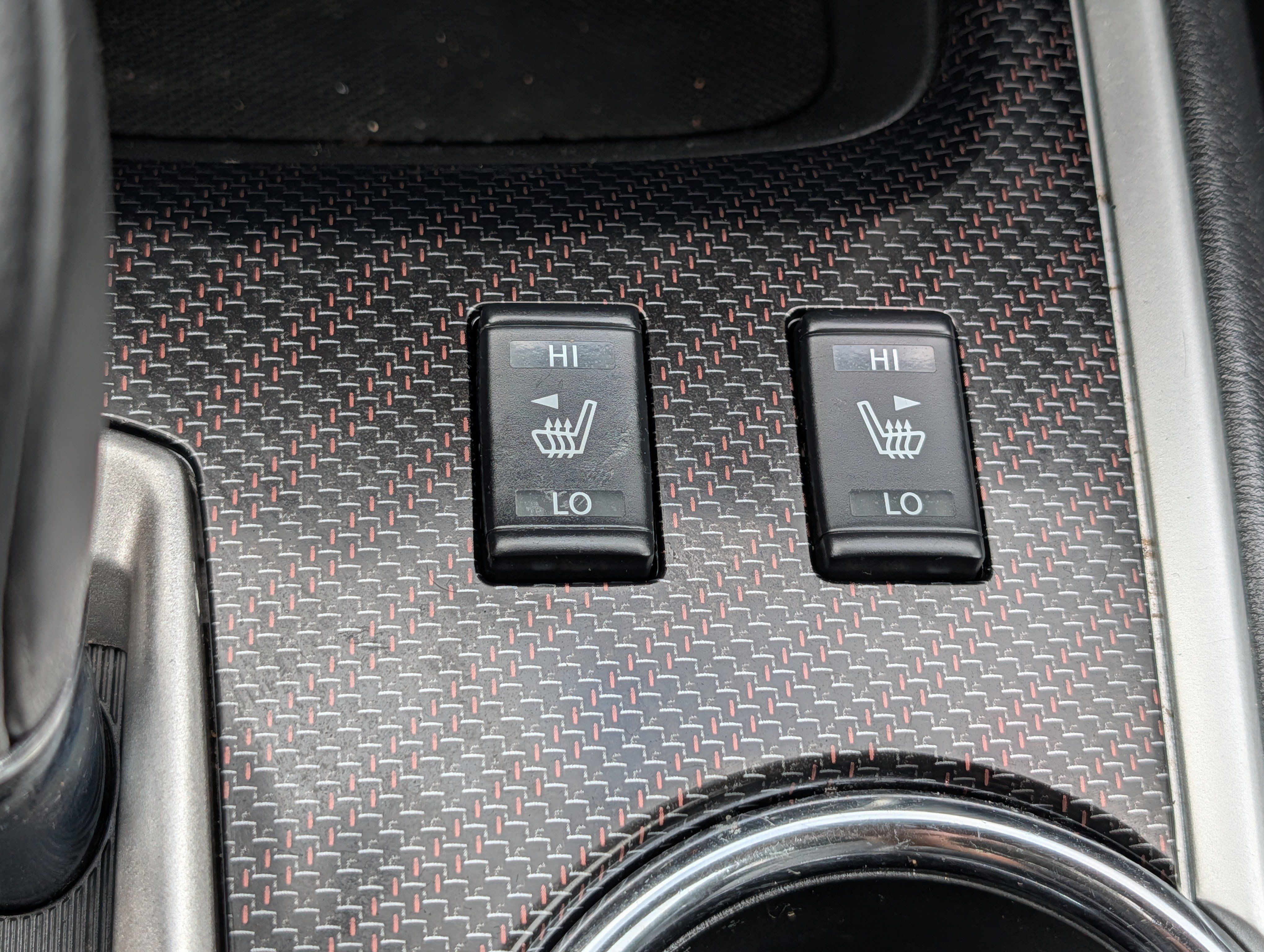 Used 2019 Nissan Pathfinder SL AWD/4WD image 28