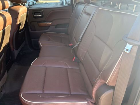 Used 2014 Chevrolet Silverado 1500 High Country RWD image 10