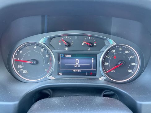 Used 2023 GMC Acadia SLE image 12