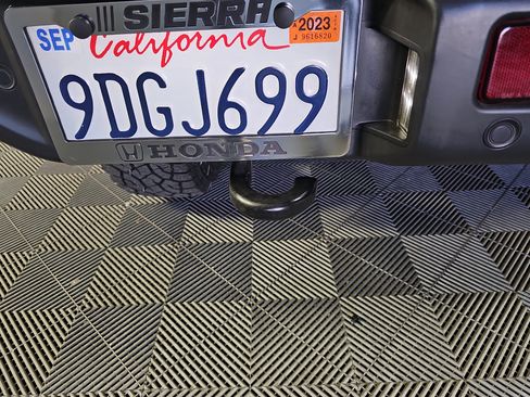 Used 2022 Jeep Wrangler Unlimited Sahara w/ Cold Weather Group AWD/4WD image 8