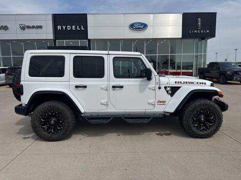 Used 2021 Jeep Wrangler Unlimited Rubicon w/ Dual Top Group AWD/4WD image 25