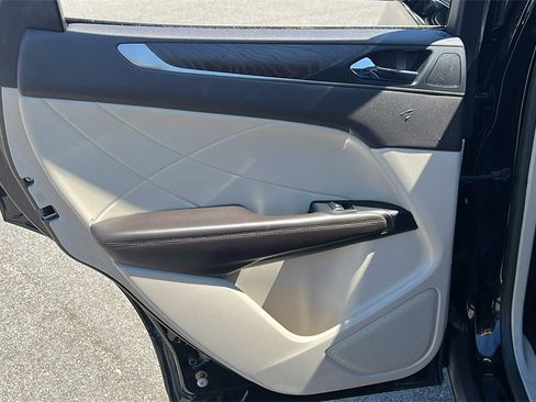 Used 2017 Lincoln MKC Reserve image 33
