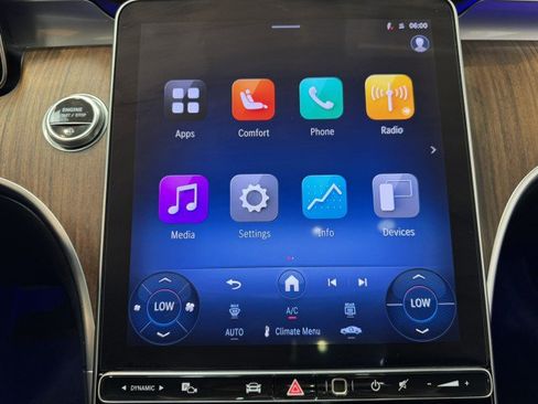 Used 2025 Mercedes-Benz C 300 4MATIC Sedan image 12