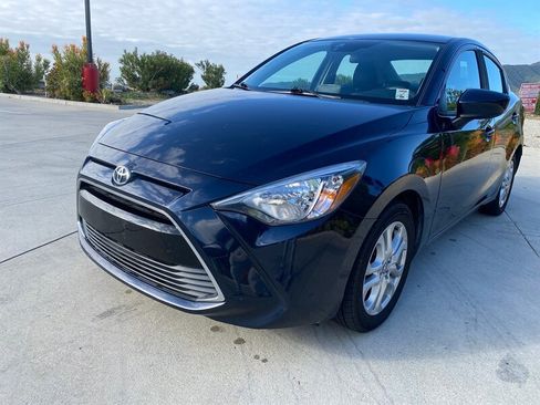 Used 2017 Toyota Yaris iA FWD image 16