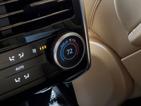 New 2026 Land Rover Range Rover SE image 28