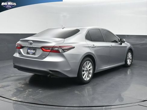 Used 2023 Toyota Camry LE FWD image 7