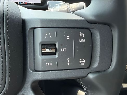 Certified 2026 Land Rover Defender 110 OCTA AWD/4WD image 39