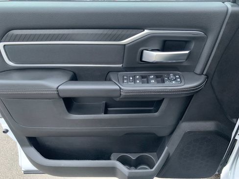 Used 2025 RAM 2500 Big Horn image 12