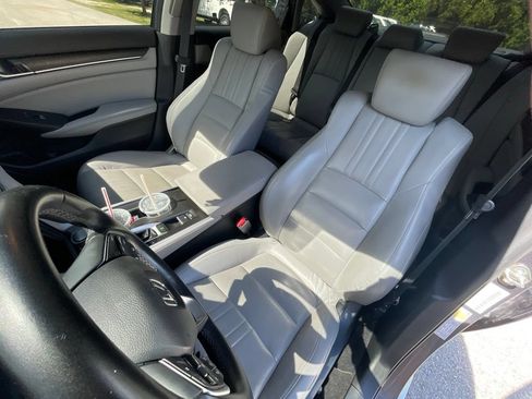 Used 2018 Honda Accord EX-L image 10