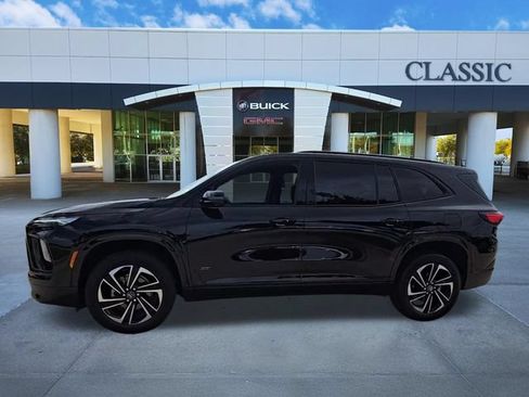 Used 2025 Buick Enclave Sport Touring w/ Super Cruise Package FWD image 4