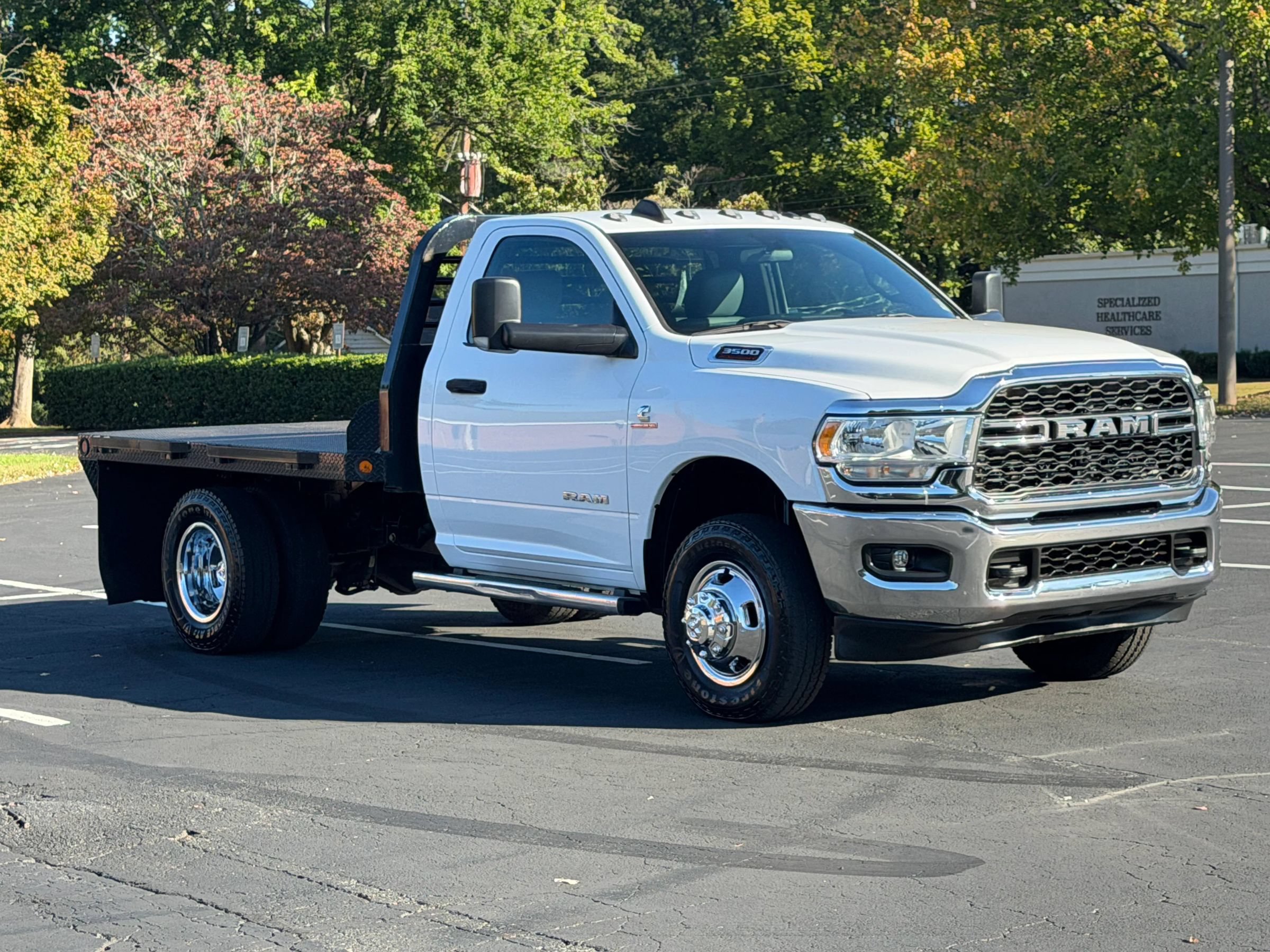 Used 2021 RAM 3500 Tradesman w/ Chrome Appearance Group AWD/4WD image 4