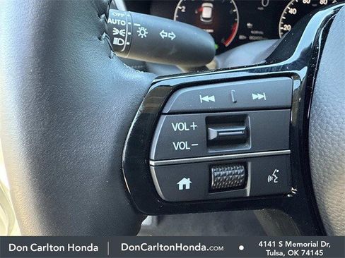 Certified 2025 Honda HR-V EX-L image 17