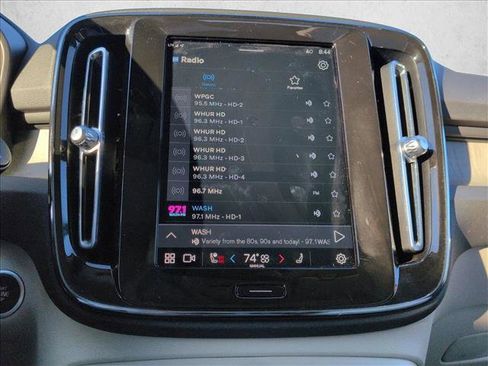 Used 2023 Volvo XC40 B4 Plus w/ Driver Assist Package image 15