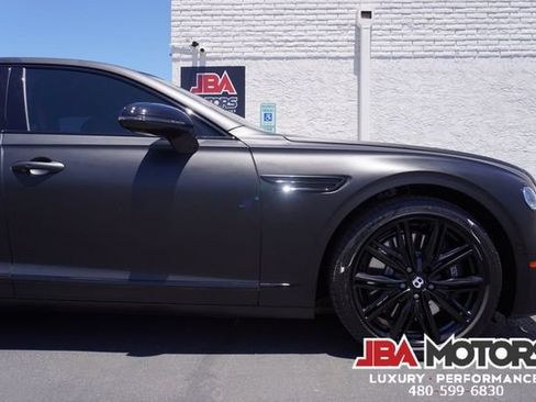 Used 2023 Bentley Flying Spur Plug-In Hybrid AWD/4WD image 79