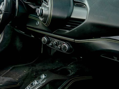 Used 2017 Ferrari 488 Spider image 53