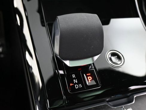 Used 2025 Land Rover Range Rover Sport Dynamic SE AWD/4WD image 19