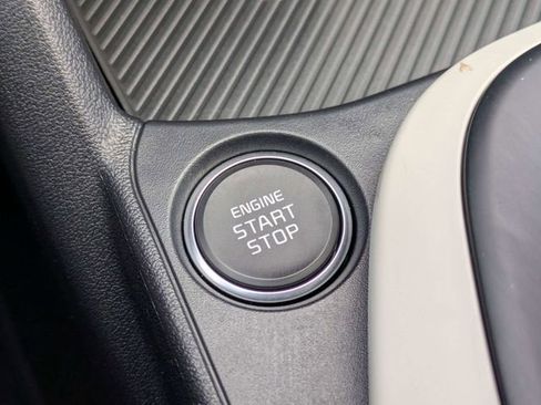 Used 2025 Kia K4 GT-Line image 33