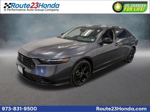 Certified 2025 Honda Accord SE image 1