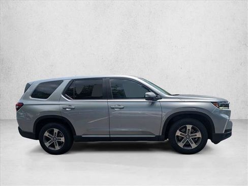 Certified 2024 Honda Pilot EX-L image 4