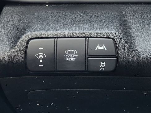 Used 2023 Hyundai Elantra Blue w/ Cargo Package image 22