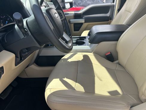 Used 2021 Ford F350 Lariat image 10