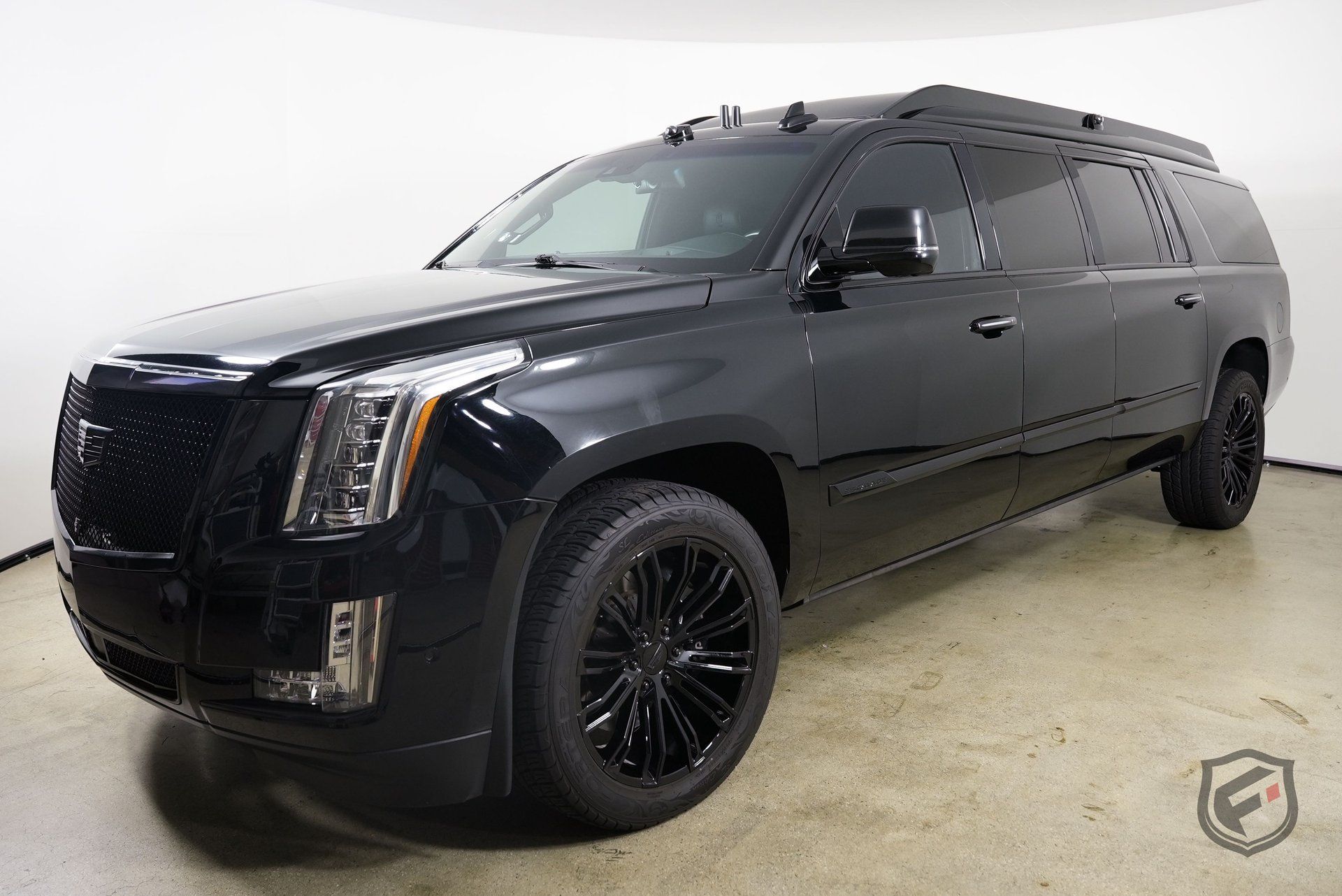 Used 2018 Cadillac Escalade ESV Platinum AWD/4WD image 4