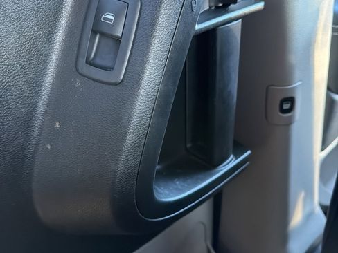 Used 2017 Dodge Grand Caravan SXT w/ Driver Convenience Group image 55