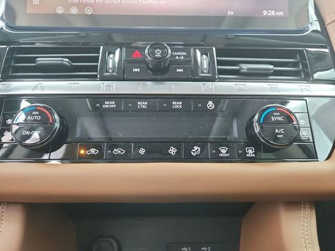 New 2026 Nissan Pathfinder Platinum FWD image 35