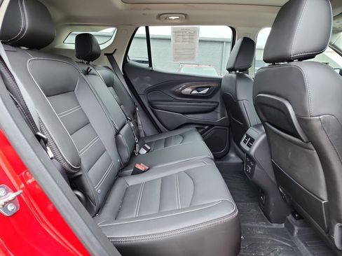 Used 2024 GMC Terrain Denali w/ Denali Premium Package image 15