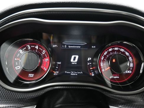 Used 2016 Dodge Challenger SRT Hellcat RWD image 16