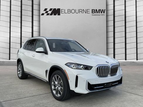 New 2026 BMW X5 sDrive40i w/ Premium Package image 1