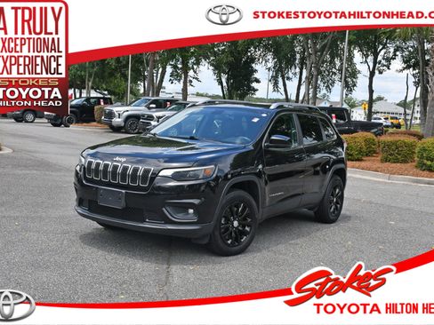 Used 2019 Jeep Cherokee Latitude Plus AWD/4WD image 1