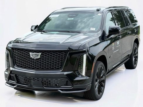 New 2026 Cadillac Escalade ESV V w/ LPO, ONYX Package AWD/4WD image 10