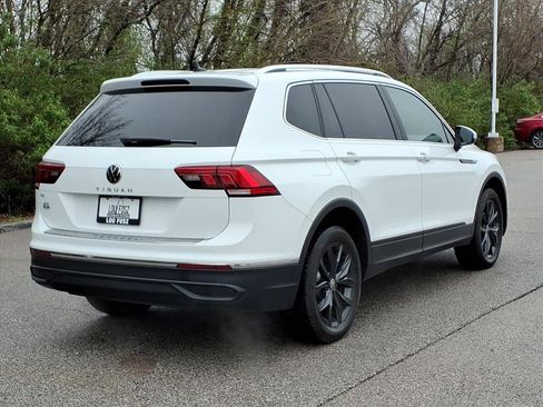 Used 2024 Volkswagen Tiguan SE image 28