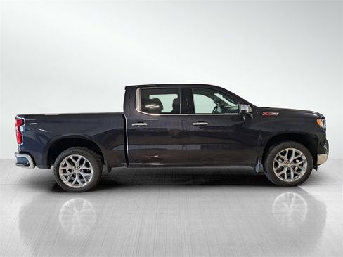 Used 2022 Chevrolet Silverado 1500 LTZ w/ LTZ Premium Package image 4