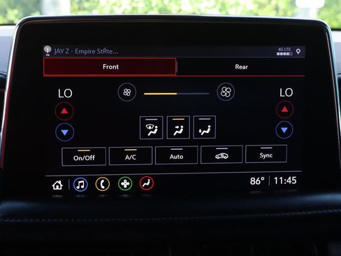 Used 2021 Chevrolet Suburban LT RWD image 38