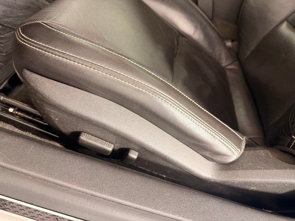 Used 2010 Chevrolet Camaro SS w/ RS Package RWD image 27