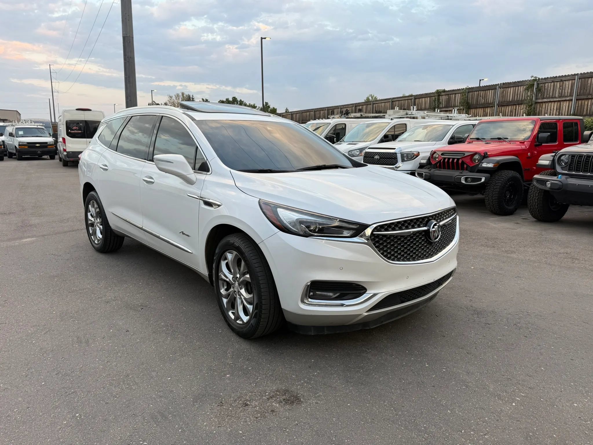 Used 2019 Buick Enclave Avenir w/ Avenir Technology Package AWD/4WD image 11