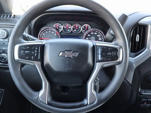 Used 2021 Chevrolet Silverado 1500 Custom Trail Boss w/ Safety Confidence Package image 4