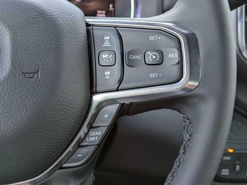 New 2026 RAM 3500 Laramie AWD/4WD image 27