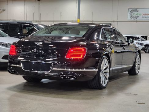 Used 2021 Bentley Flying Spur V8 AWD/4WD image 10