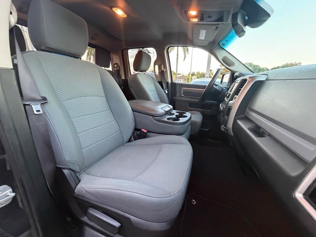 Used 2015 RAM 1500 Classic SLT RWD image 14