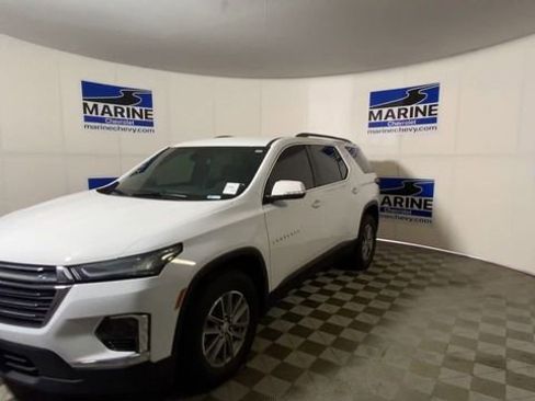Certified 2022 Chevrolet Traverse LT image 6