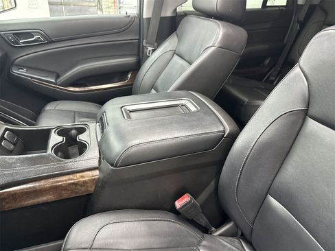 Used 2018 Chevrolet Tahoe LT image 28
