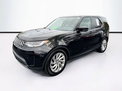 Used 2024 Land Rover Discovery S image 3