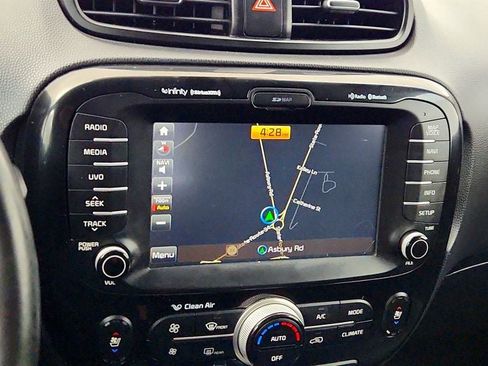 Used 2016 Kia Soul ! w/ Premium Package image 20