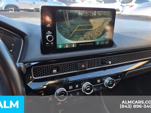 Used 2022 Honda Civic Touring image 16