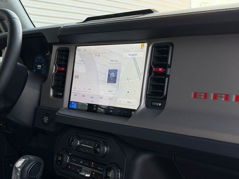 New 2026 Ford Bronco Outer Banks w/ Sasquatch Package AWD/4WD image 19