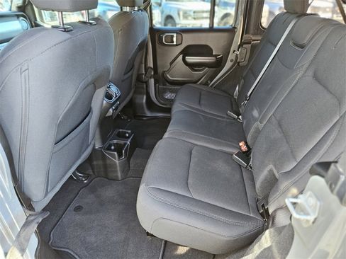 Used 2021 Jeep Wrangler Unlimited Sport image 16